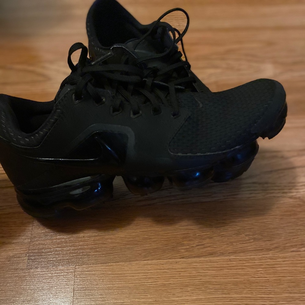 Black Nike Vapormax Sneakers